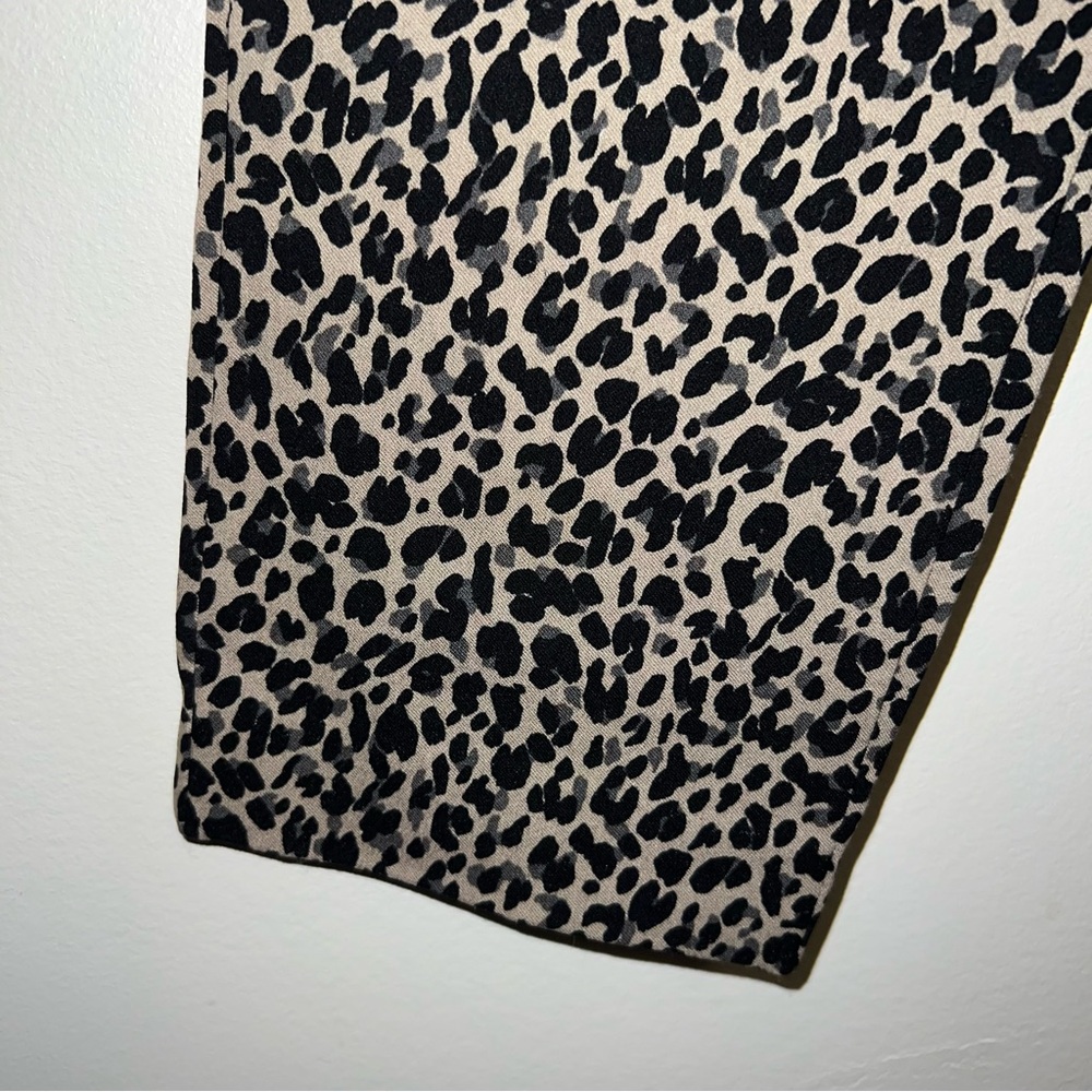 Cheetah ankle pull on pant sz 4 fitted leopard elastic waist side zip high rise - Picture 5 of 12